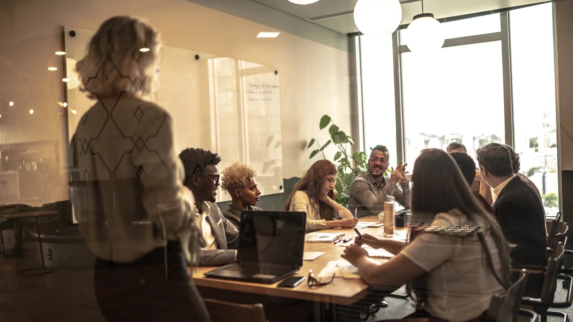 Leading Intercultural Teams