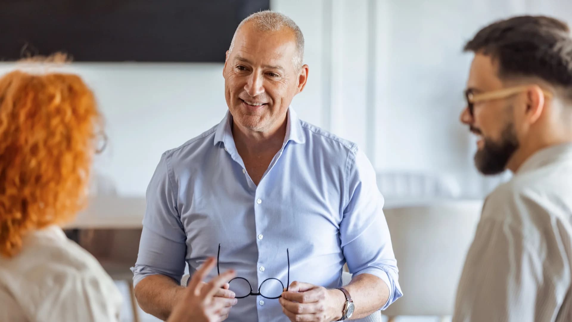 The Quiet Authority of Leaders Who Listen First